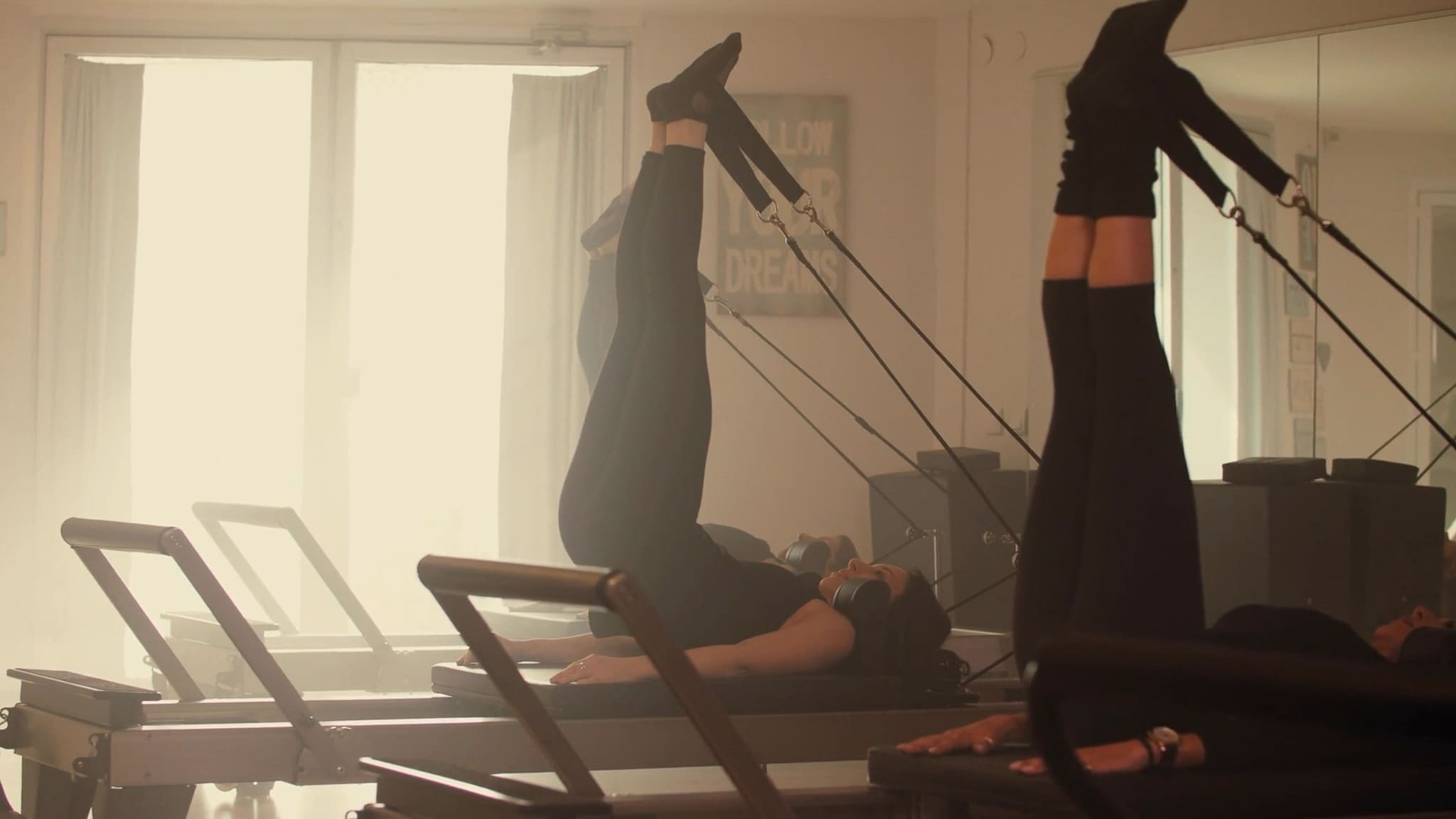 Esercizi di Pilates sui grandi attrezzi